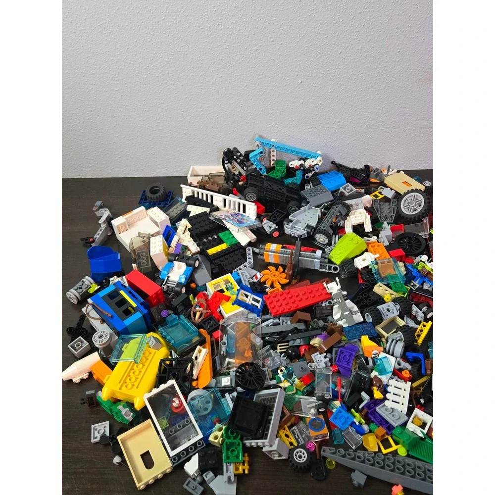 Assorted Bulk Lego Bricks Lot Mixed Colors Wheels Windows Doors Specialty
